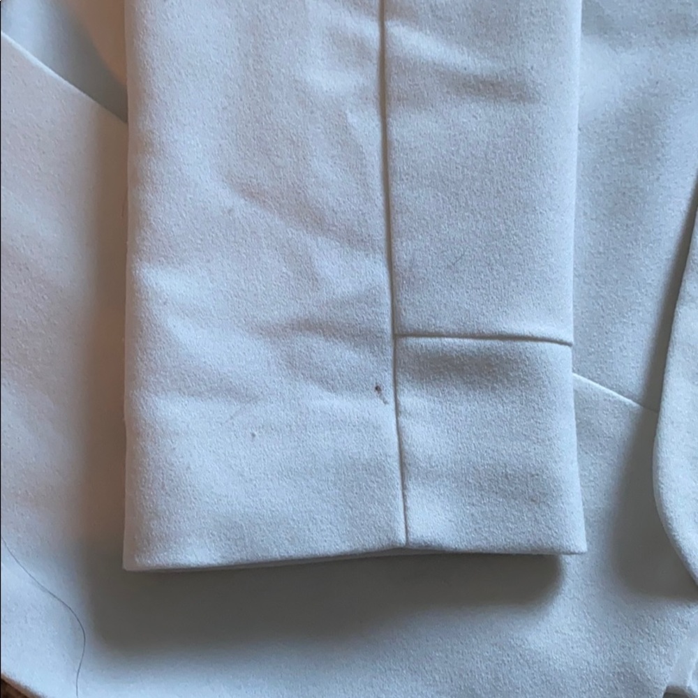 Twik White Blazer - Picture 4 of 9